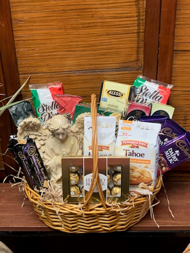 Florist «Country Village Florist and Gifts, Inc.», reviews and photos, 212 E Main St, East Islip, NY 11730, USA