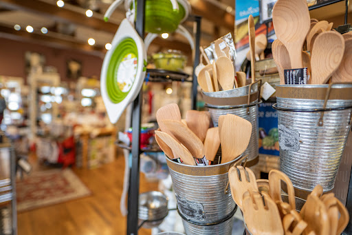 Kitchen Supply Store «Kiss The Cook Kitchen Shop», reviews and photos, 113 E Theissen St, Boerne, TX 78006, USA