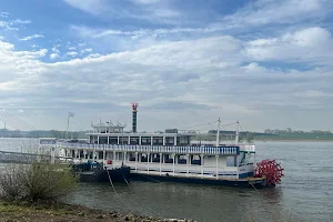 River Lady passenger ship image