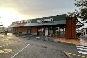 McDonald's Olhão image