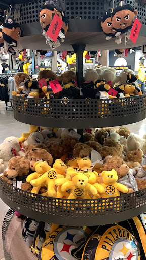 Sportswear Store «THE STEELERS PRO SHOP», reviews and photos, 100 Art Rooney Ave, Pittsburgh, PA 15212, USA