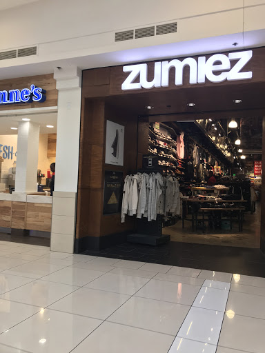 Zumiez