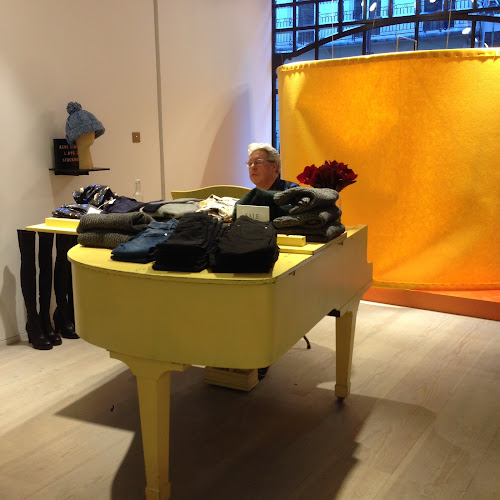 Reviews of Acne Studios Dover Street in London - Clothing store