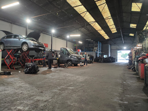 MK Enlèvement d'épave Gratuit , ÉPAVISTE AGRÉÉ VHU Paris et Île-de-France 7j/7