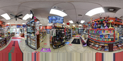 Convenience Store «McCormick Market», reviews and photos, 80 E Cermak Rd C, Chicago, IL 60616, USA