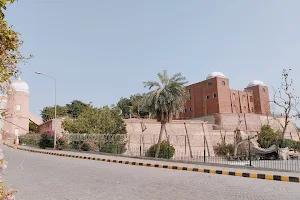 Fort Qasim image