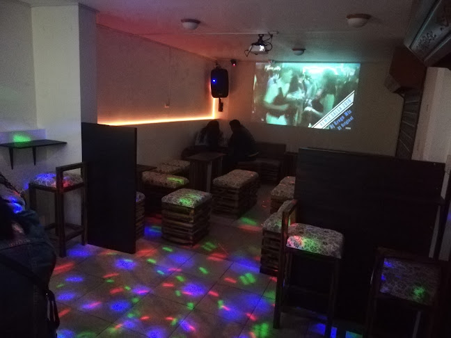 Opiniones de ESCAPE soda bar karaoke en La Libertad - Pub