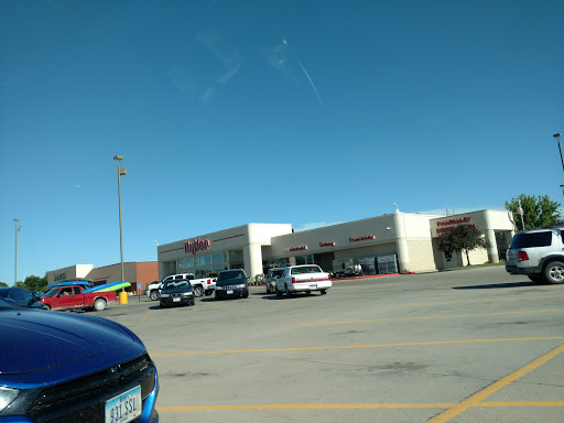 Supermarket «Hy-Vee», reviews and photos, 1215 141st St, Perry, IA 50220, USA