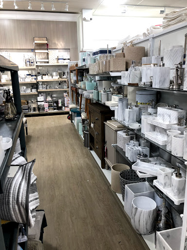 Home Goods Store «HomeGoods», reviews and photos, 7937 113th St, Seminole, FL 33772, USA