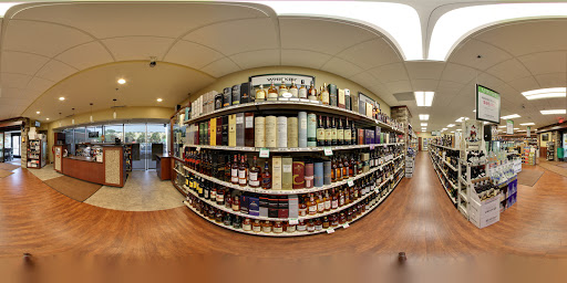 Liquor Store «Edina Liquor - 50th & France», reviews and photos, 3943 W 50th St, Edina, MN 55424, USA