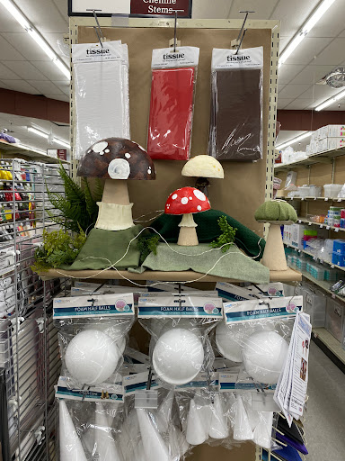 Craft Store «Ben Franklin Crafts and Frame Shop», reviews and photos, 19505 US-2, Monroe, WA 98272, USA