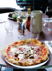 Pizza du Restaurant Antoinette à Verrières-le-Buisson - n°9