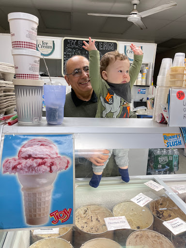 Convenience Store «Wayland Mini Market», reviews and photos, 334 Boston Post Rd, Wayland, MA 01778, USA