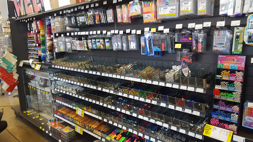 Art Supply Store «Blick Art Materials», reviews and photos, 1574 N Kingsbury St, Chicago, IL 60622, USA