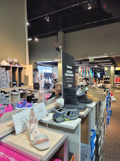 Shopping Mall «Westlake Shopping Center», reviews and photos, 340 Westlake Center, Daly City, CA 94015, USA