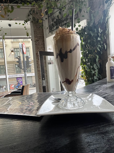 Opinii despre Kaffestuen Vesterbro în Kongens Enghave - Café