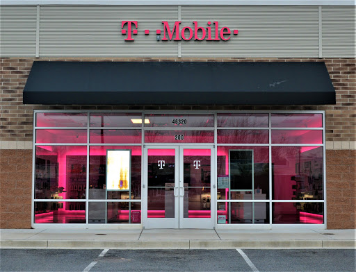 Cell Phone Store «T-Mobile», reviews and photos, 46320 Lexington Village Way #200, Lexington Park, MD 20653, USA