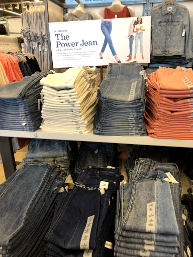 Clothing Store «Old Navy», reviews and photos, 2100 S University Dr, Davie, FL 33324, USA