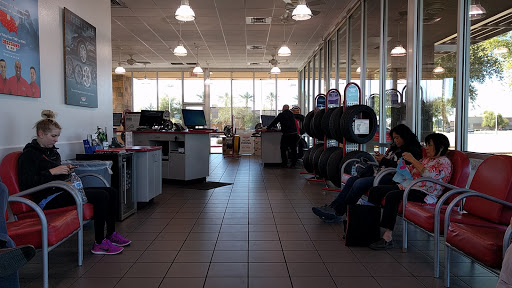 Tire Shop «Discount Tire Store - Gilbert, AZ», reviews and photos, 2623 S Market St, Gilbert, AZ 85295, USA