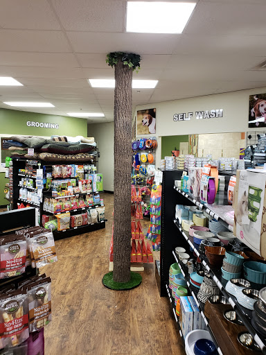 Pet Supply Store «EarthWise Pet Supply», reviews and photos, 7316 Yankee Rd, Liberty Township, OH 45044, USA