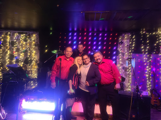 Night Club «El Tenampa Bar Nightclub», reviews and photos, 1707 W Broadway Rd, Phoenix, AZ 85041, USA