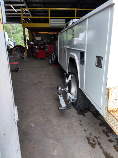 Tire Shop «Tire Town», reviews and photos, 3410 S Carolina 544 Overpass, Conway, SC 29526, USA