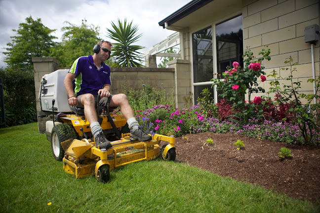 Reviews of Crewcut Lawn Mowing Auckland in Auckland - Landscaper