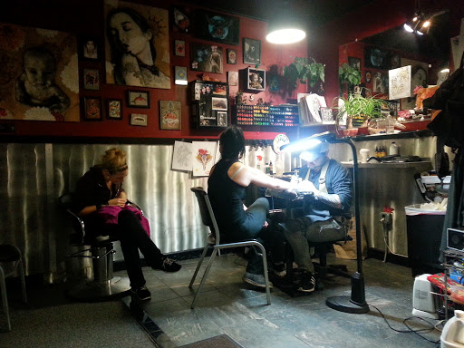 Tattoo Shop «Visible Ink Tattoo Studio», reviews and photos, 689 Broadway, Malden, MA 02148, USA