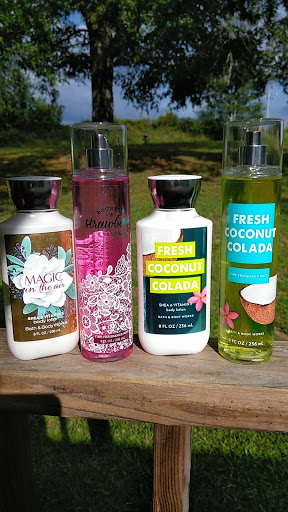 Beauty Supply Store «Bath & Body Works», reviews and photos, 800 GA-400, Dawsonville, GA 30534, USA