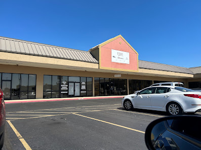 Ozark Center Point Place 5320 W Sunset Ave, Springdale, AR 72762