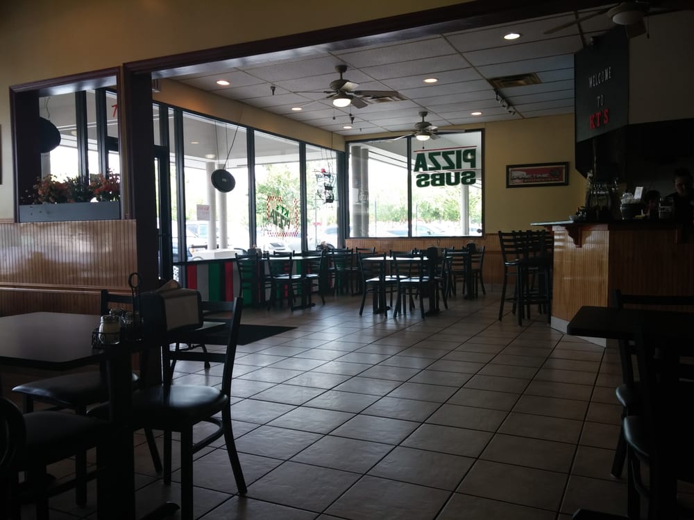 EJ's Bistro & Pizza 32225