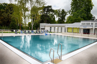 Piscine du Poutyl à Olivet