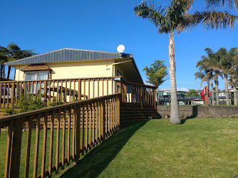 Raglan Palm Beach Motel