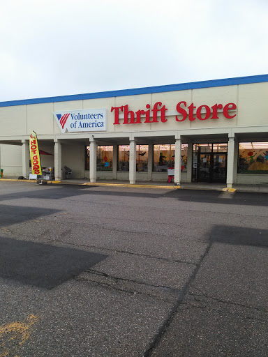 Thrift Store «Volunteers of America Thrift Store», reviews and photos, 1135 N Belsay Rd, Burton, MI 48509, USA