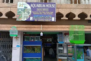 Aquarium House image