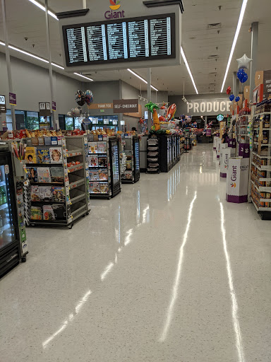 Grocery Store «Giant Food», reviews and photos, 1020 W 41st St, Baltimore, MD 21211, USA