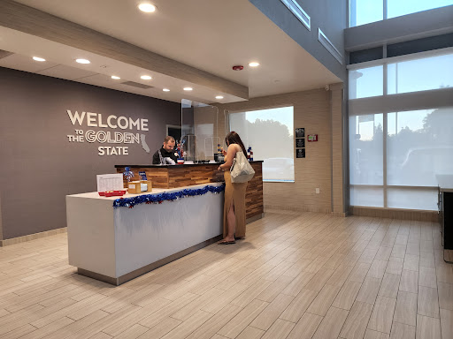 Hampton Inn & Suites Gilroy image