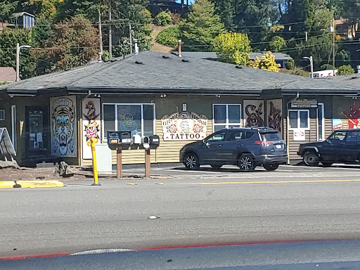 Tattoo Shop «Electric Boogaloo Tattoo», reviews and photos, 1002 NE Minnehaha St, Vancouver, WA 98665, USA