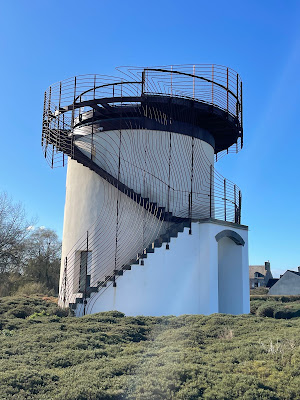 Le belvédère des ondes à Saint-Benoît-des-Ondes