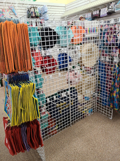 Dollar Store «Dollar Tree», reviews and photos, 1760 N Moorpark Rd, Thousand Oaks, CA 91360, USA