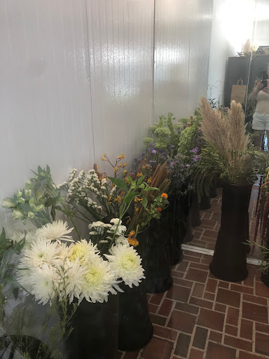 Florist «The Flower Place», reviews and photos, 860 NE 79th St, Miami, FL 33138, USA