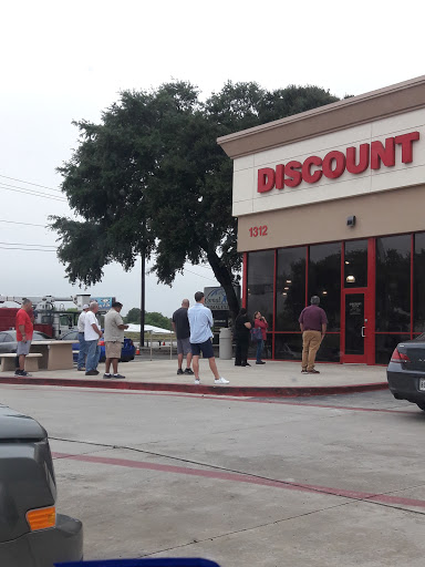 Tire Shop «Discount Tire Store - New Braunfels, TX», reviews and photos, 1312 Interstate 35 Frontage Rd, New Braunfels, TX 78130, USA