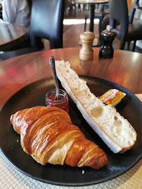 Croissant du Restaurant français Triadou Haussmann à Paris - n°4