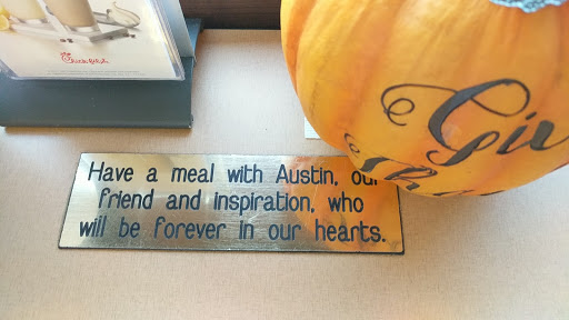 Fast Food Restaurant «Chick-fil-A», reviews and photos, 2533 S Market St, Gilbert, AZ 85295, USA