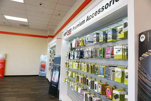 Cell Phone Store «Verizon Authorized Retailer - A Wireless», reviews and photos, 22618 WA-99 #104, Edmonds, WA 98026, USA