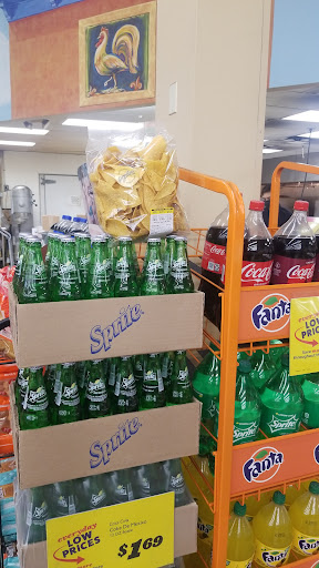 Grocery Store «Supermercado Nuestra Familia», reviews and photos, 1826 Vinton St, Omaha, NE 68108, USA