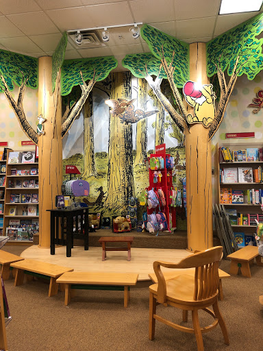 Book Store «Barnes & Noble», reviews and photos, 13131 Ridgedale Dr, Minnetonka, MN 55305, USA