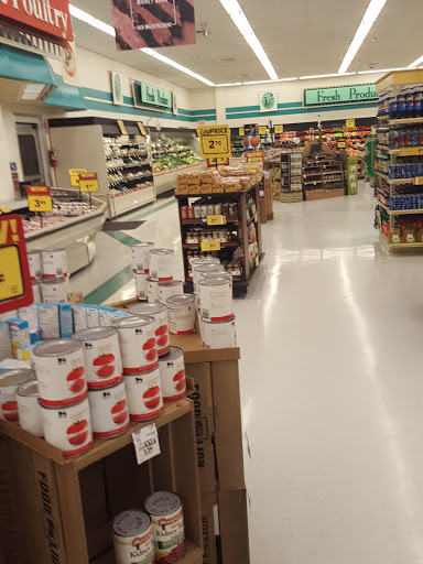 Grocery Store «Food Lion», reviews and photos, 558 W Main St, Stanley, VA 22851, USA