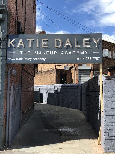 Katie Daley The Makeup Academy