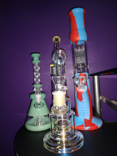 Tobacco Shop «Lightz Up Smoke Shop», reviews and photos, 660 Mantoloking Rd, Brick, NJ 08723, USA